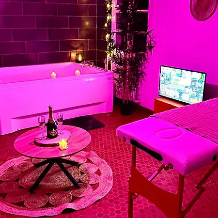 別荘 Belle Maison A La Mer Avec Jacuzzi Et Sauna Spa Privatif ベルヌヴァル・ル・グラン